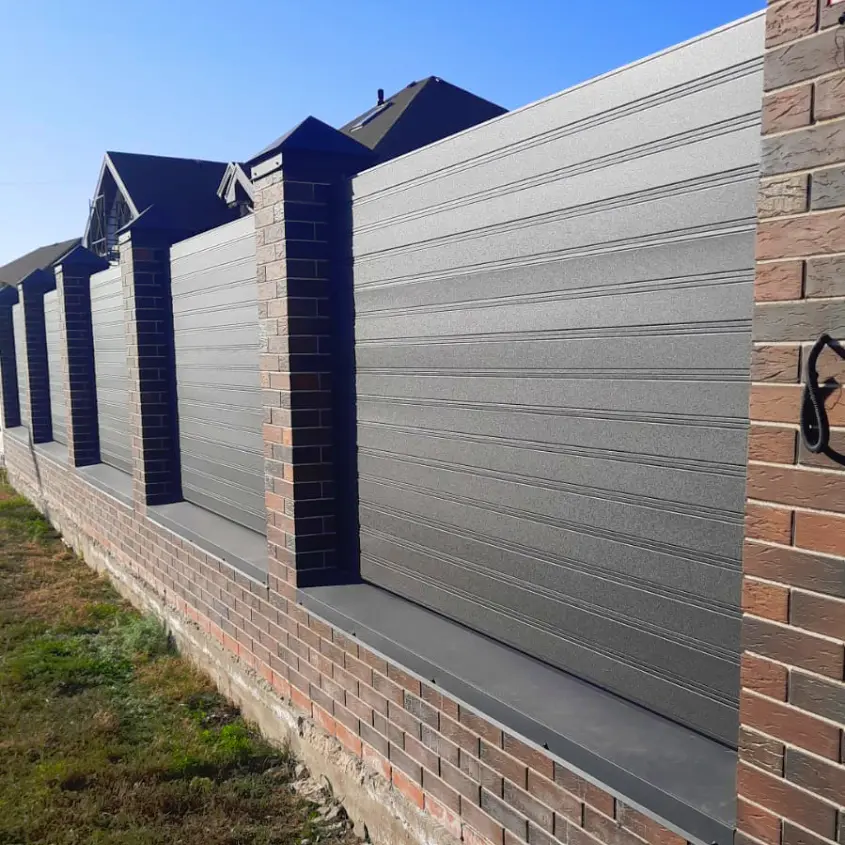 Фото 2 Забор ранчо металло планкен 7024 МАТТЕ Серый Графит матовый