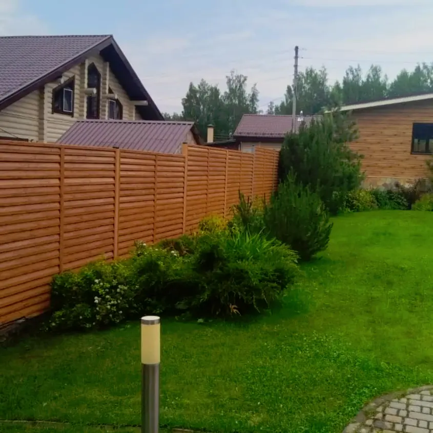 Фото 3 горизонтальный забор Реснички Кипарис Printech двусторонний